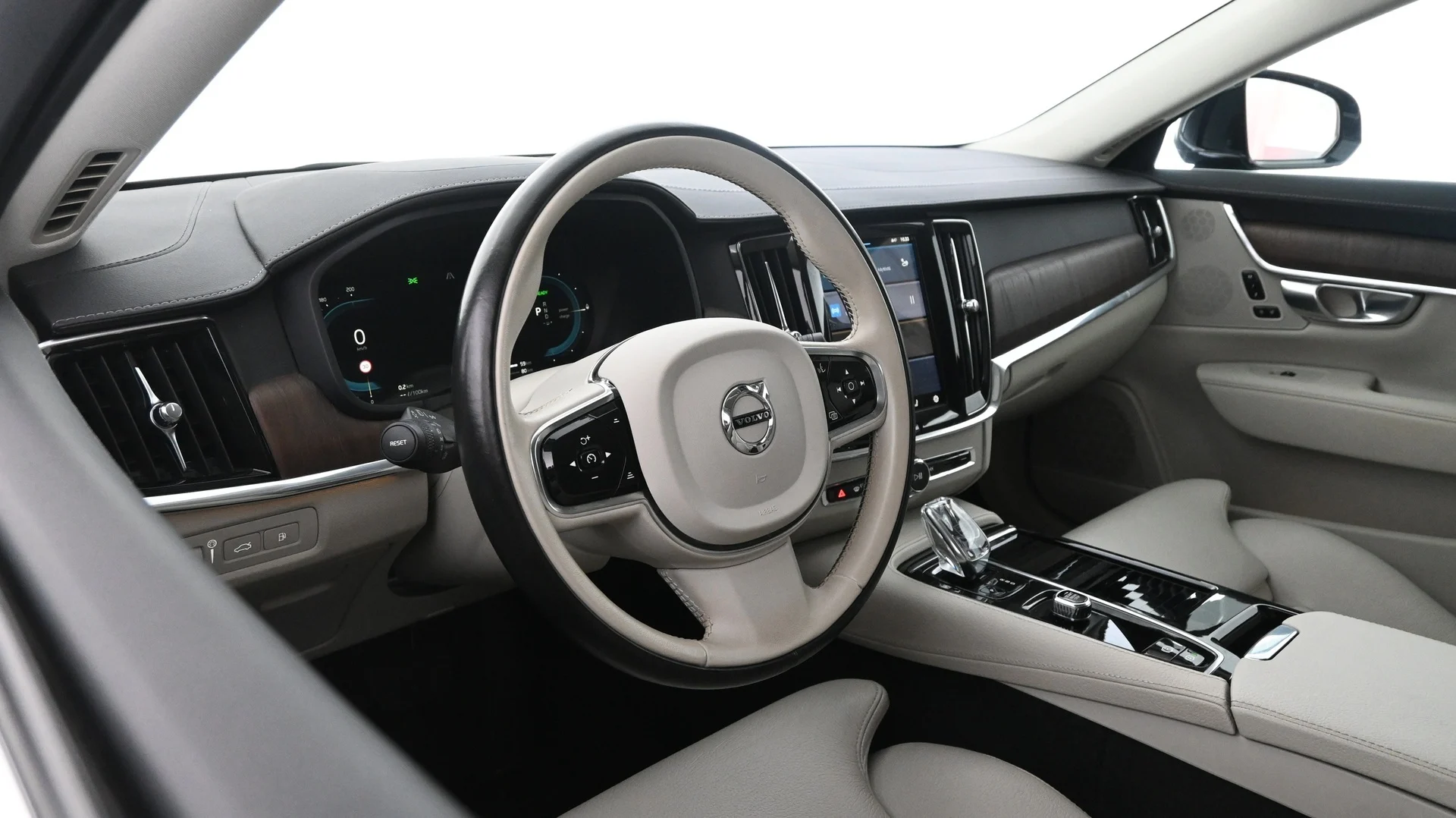 Car Image - aoEnRcrJ8agStMQy5ISAU