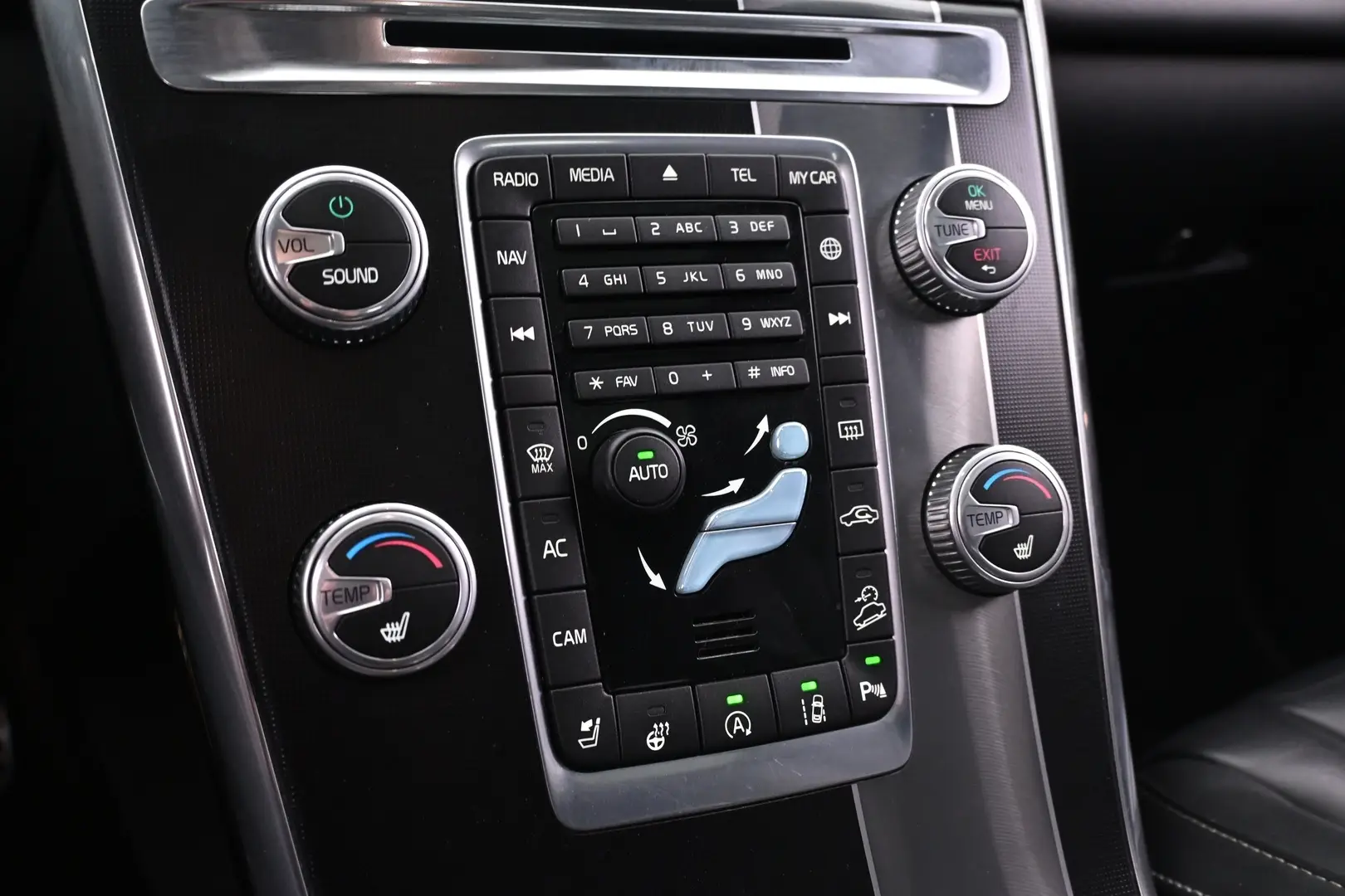 Car Image - 2QxTmYxoFYdNFetN5ly5uS