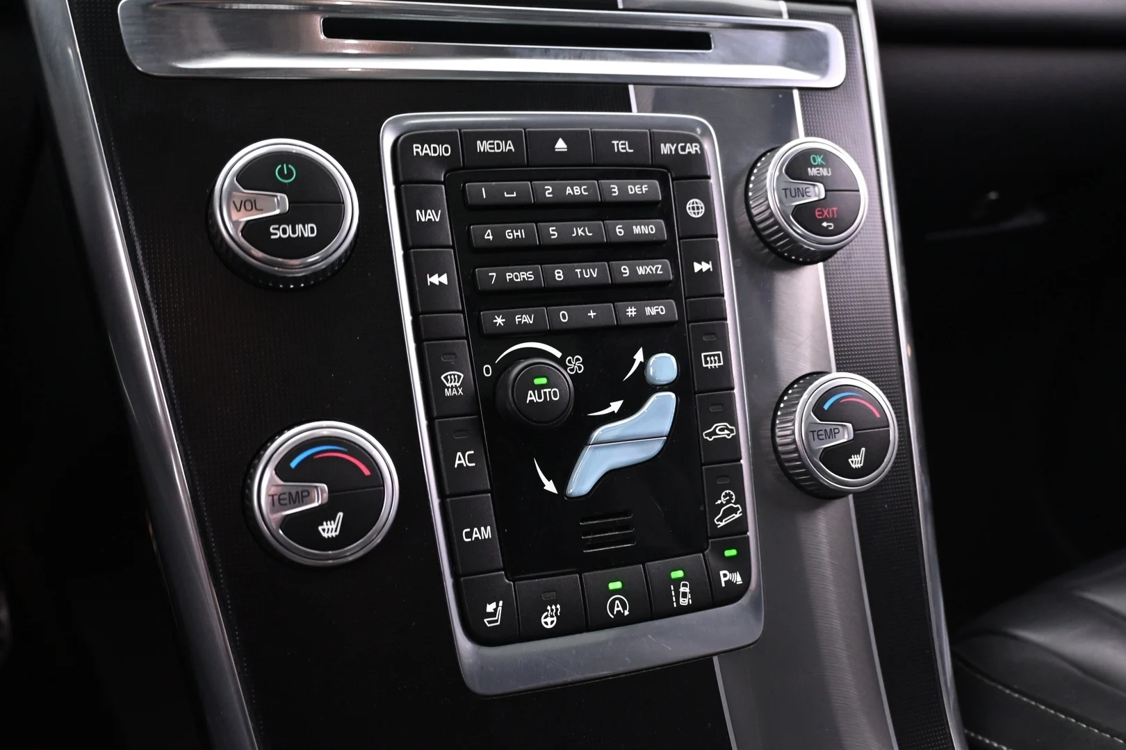 Car Image - 2QxTmYxoFYdNFetN5ly5uS