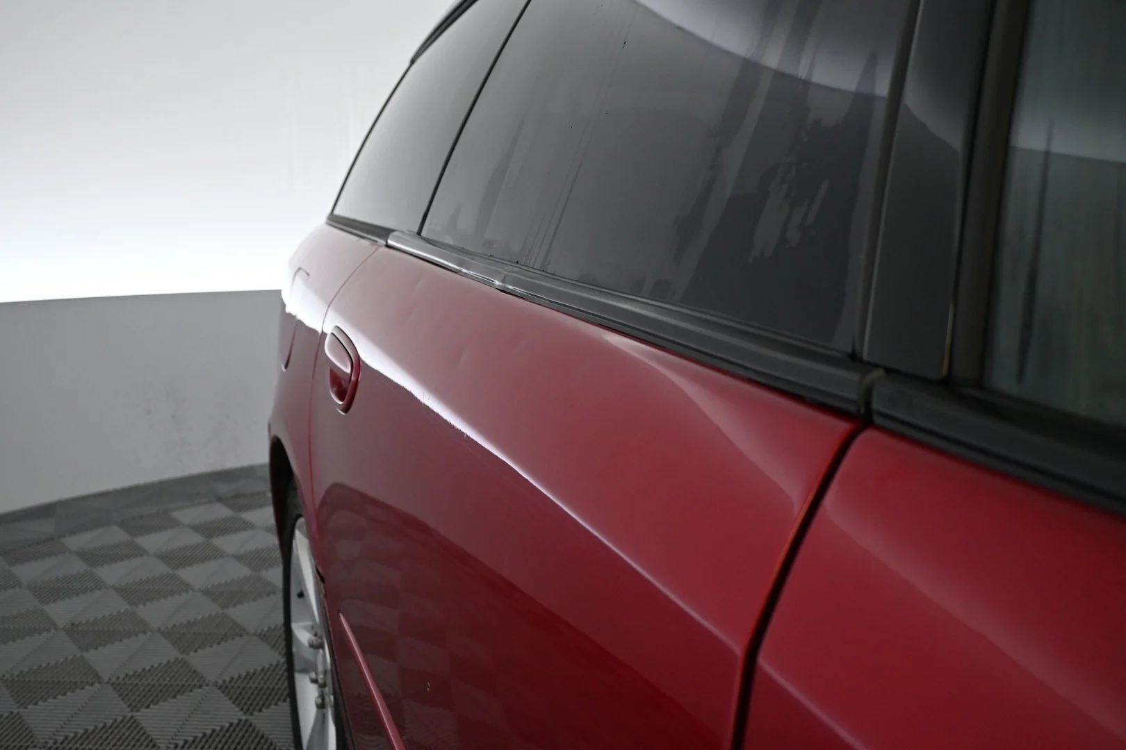 Car Image - 5ZcyVlbeaehlAAqZJzvQCl