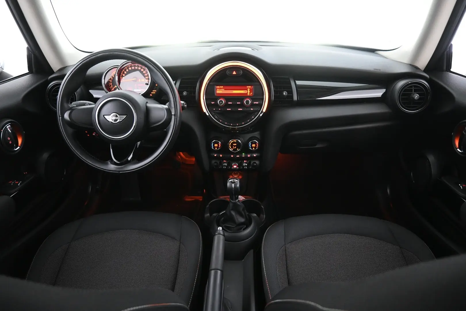 Car Image - ZLj8tOh0elS0iIGMG7MN6