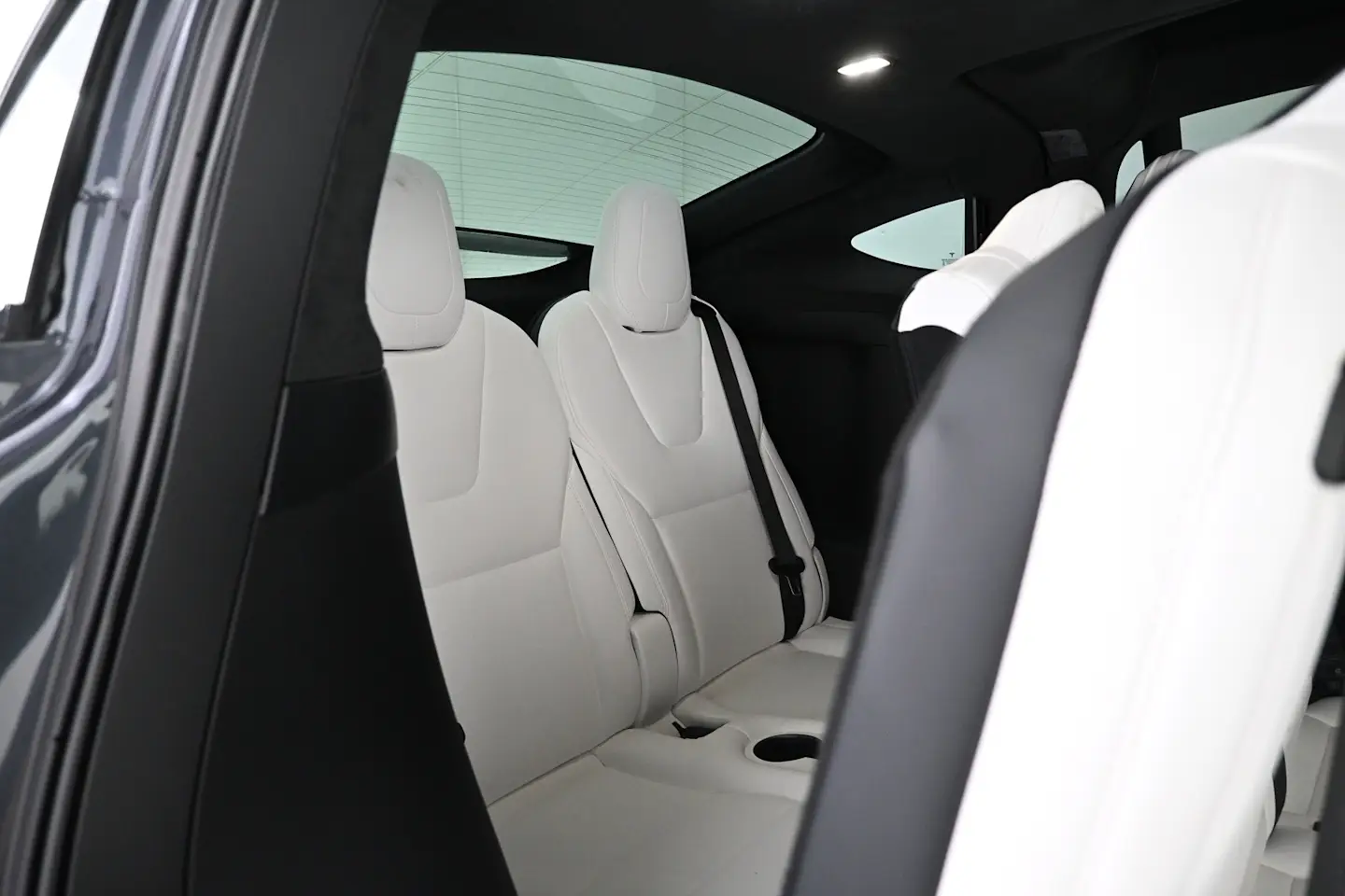 Car Image - 6wgkmkXncPQ3AyYF47vQZf