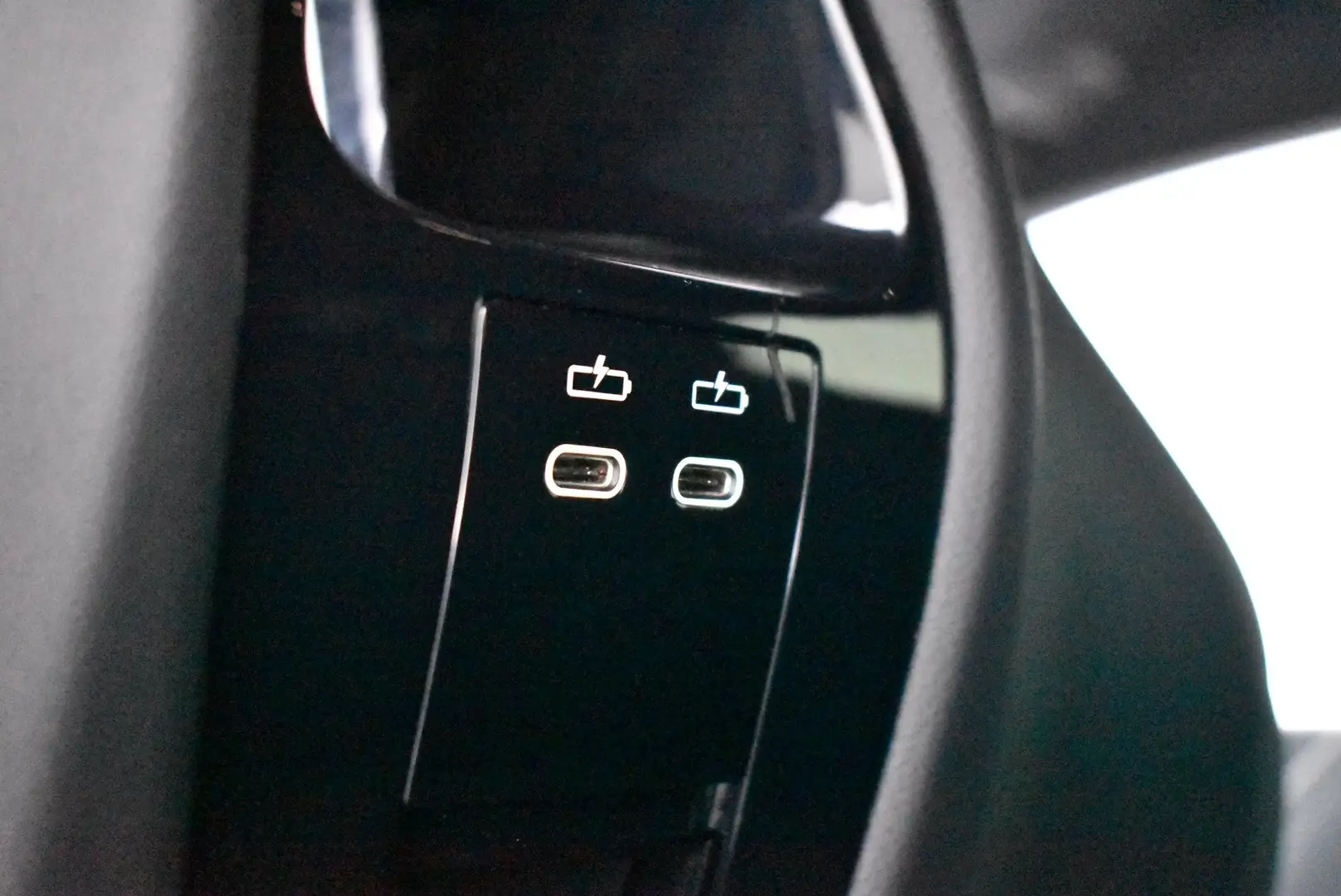 Car Image - 7ooej22ZN9BZMfeq1byapT