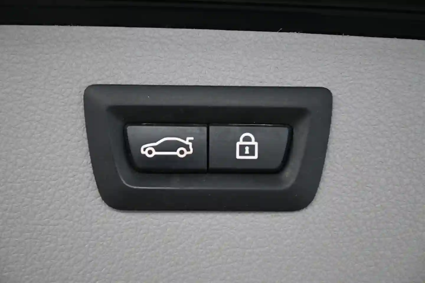 Car Image - 2ljHfzQJ96eazt6w7bmtol