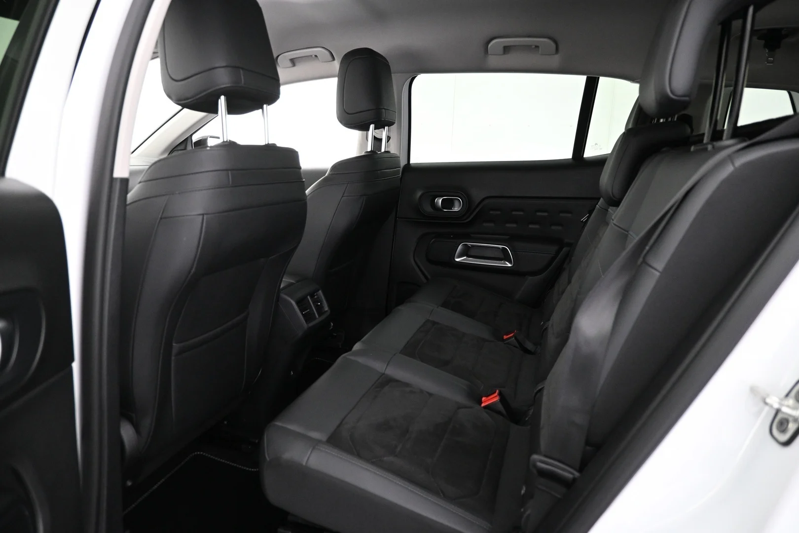 Car Image - 5IBj5Szh3St1B8x93B4OG7