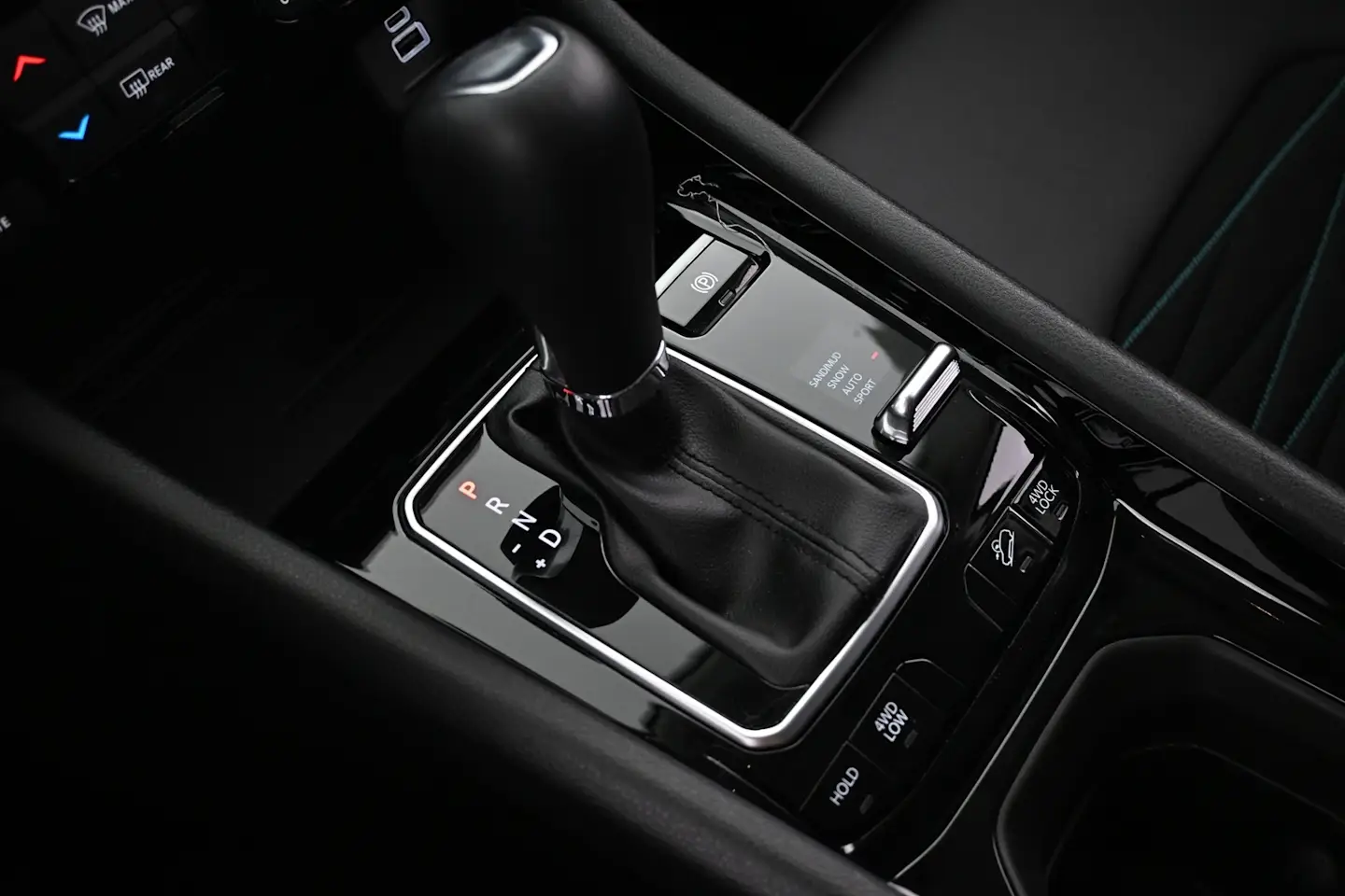 Car Image - 3YlR729QiADVFzF2FaNvbC