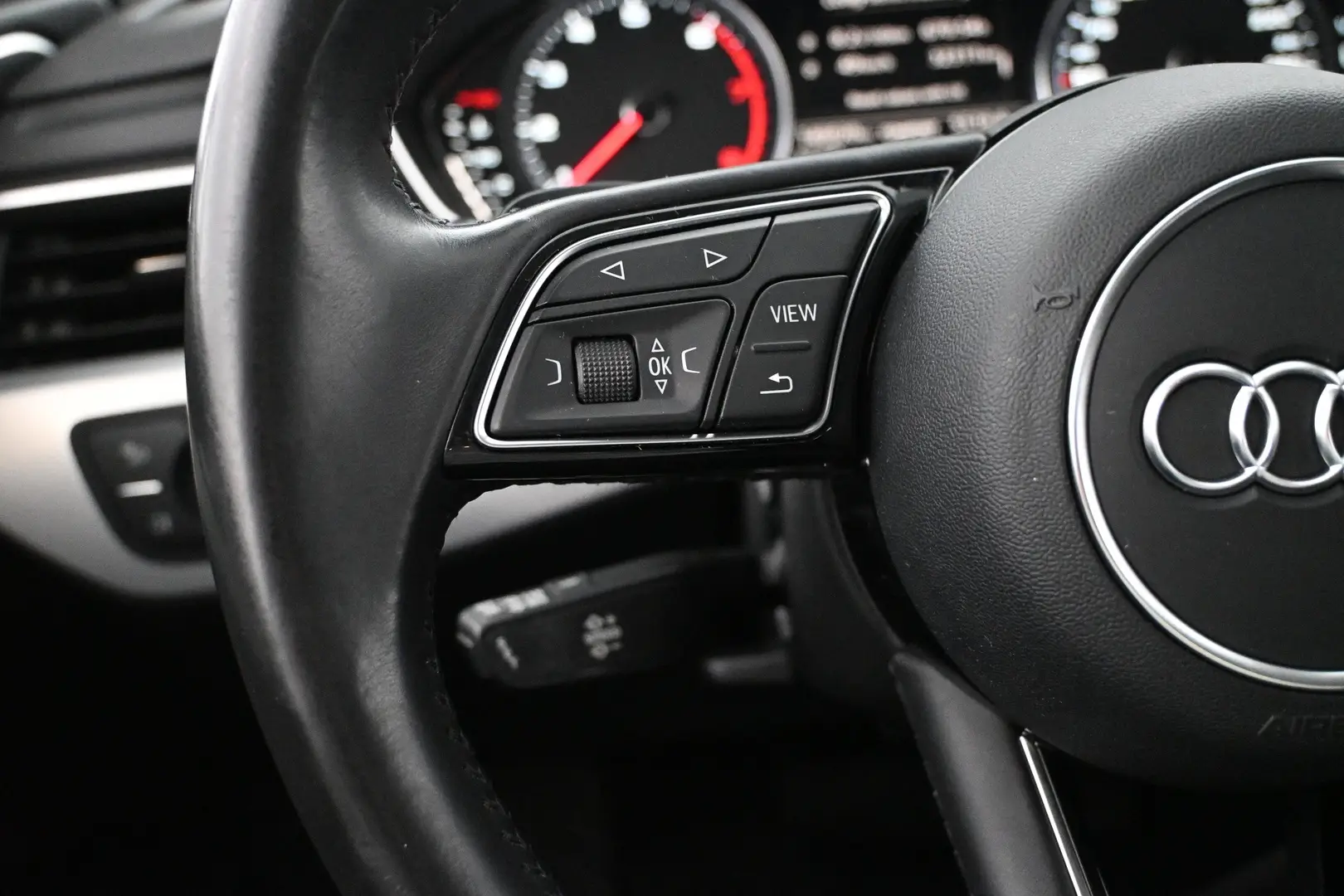 Car Image - 63aQjL39zCc7r7GE8A6l1b