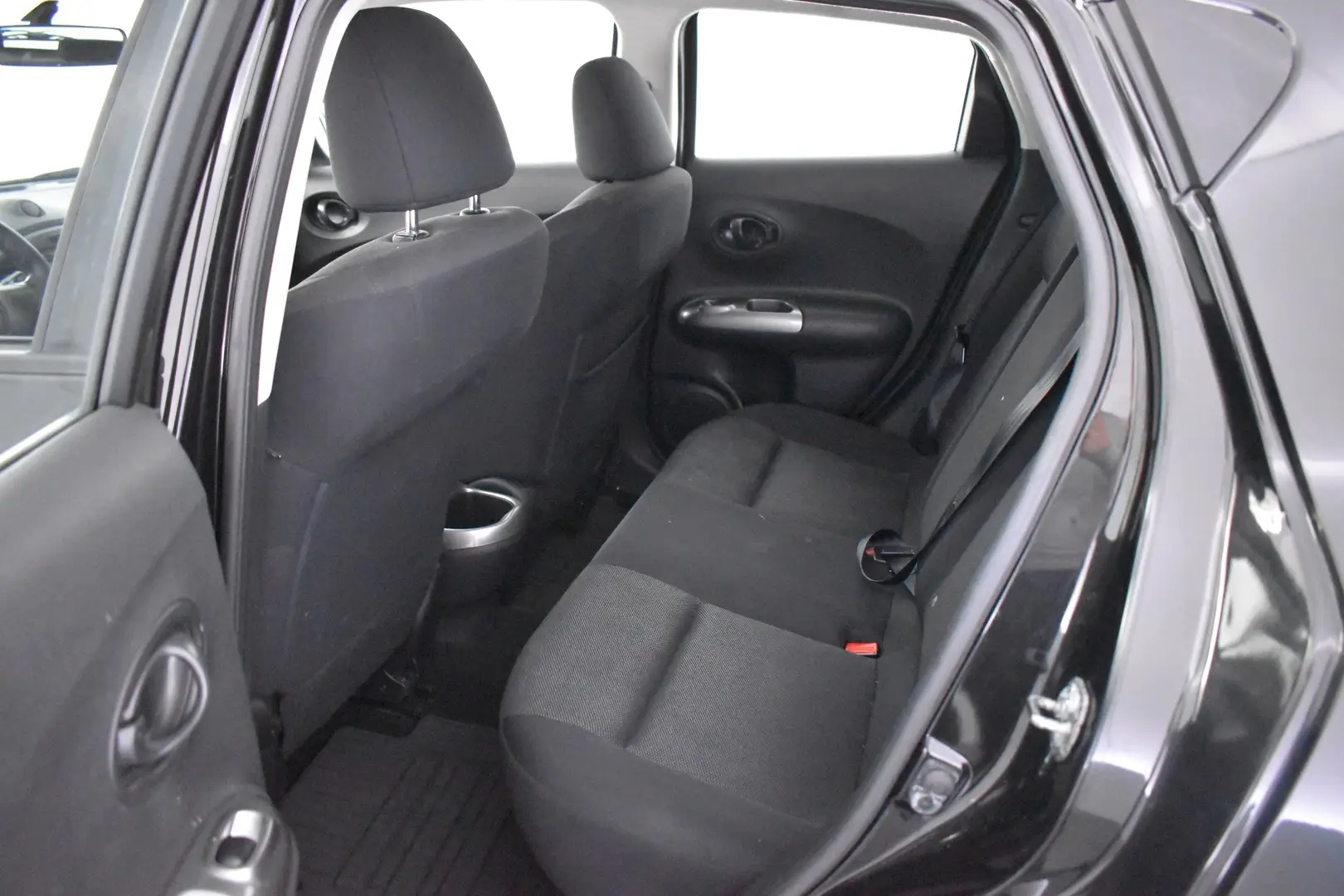 Car Image - 75lyeLItlM5Hof9sZ3UCXc