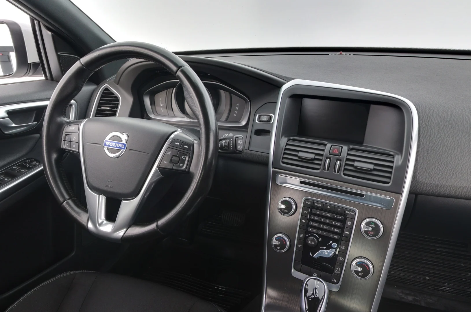 Car Image - 10W89BqtXUUiKPatsjgdCp