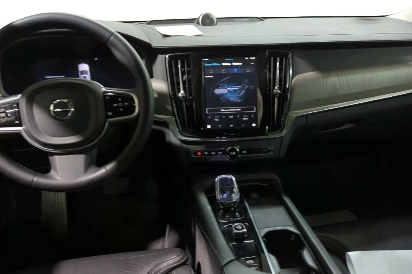 Car Image - 2HshZdb5rHupe0G1vA96ZU