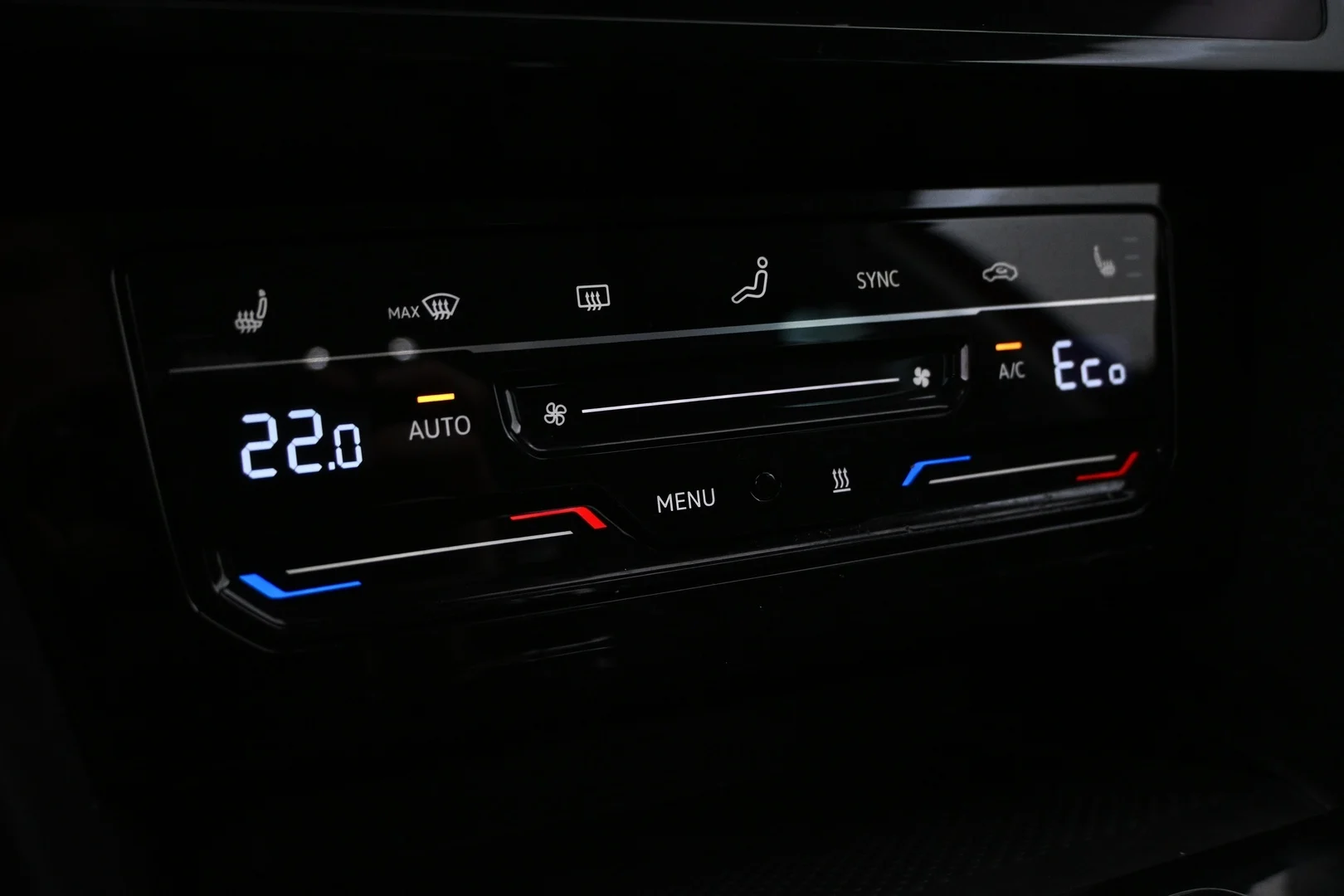 Car Image - 2ESuGeEjLUX66AfHtcVV3l