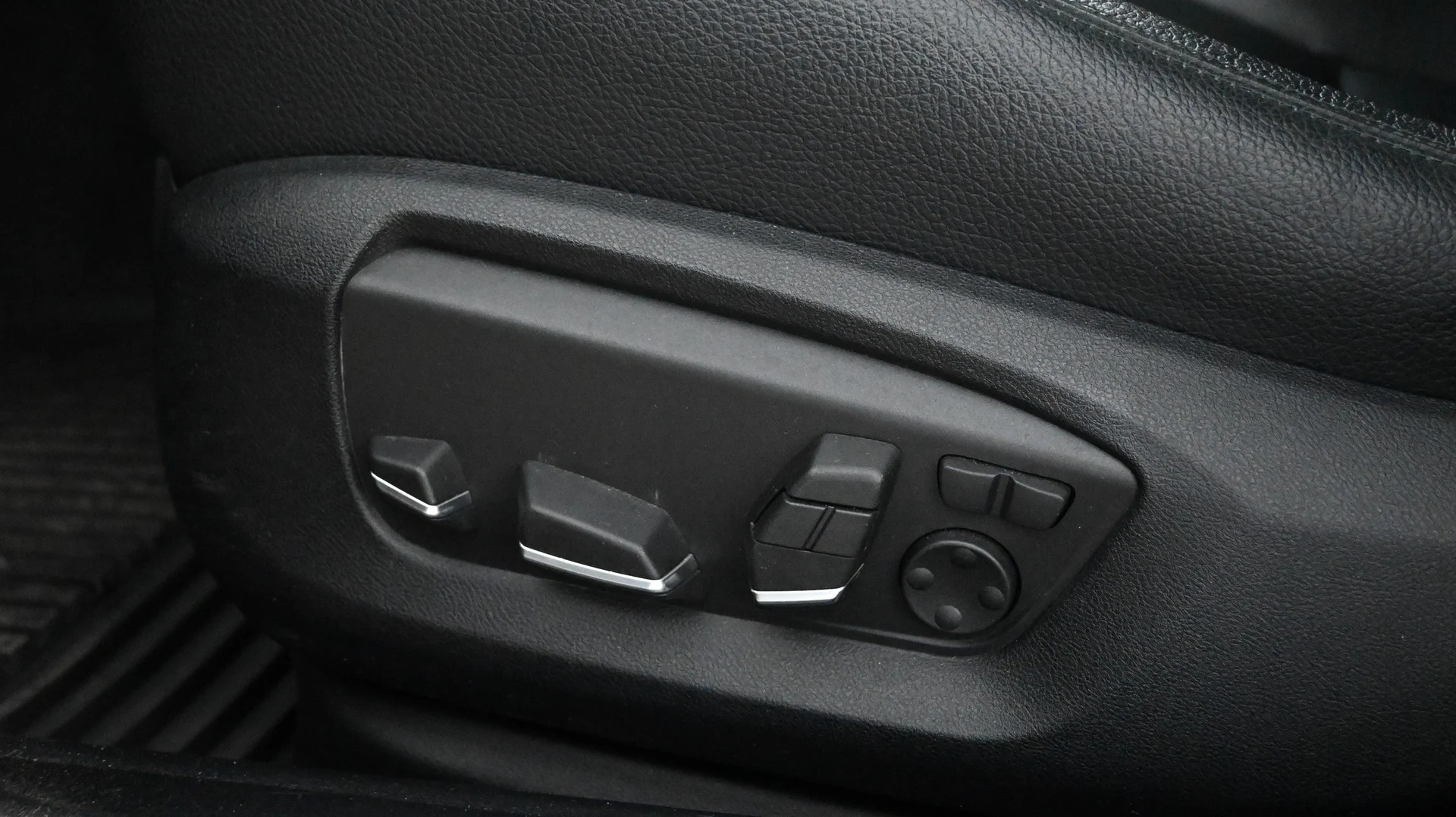 Car Image - 5zEQLFGHP2fangKbsVzl7f