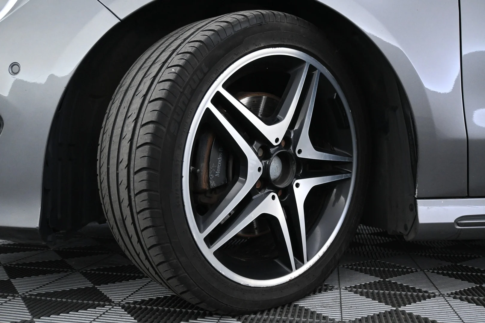 Car Image - 7JLQMCgYcIGWedfLsZyRlS