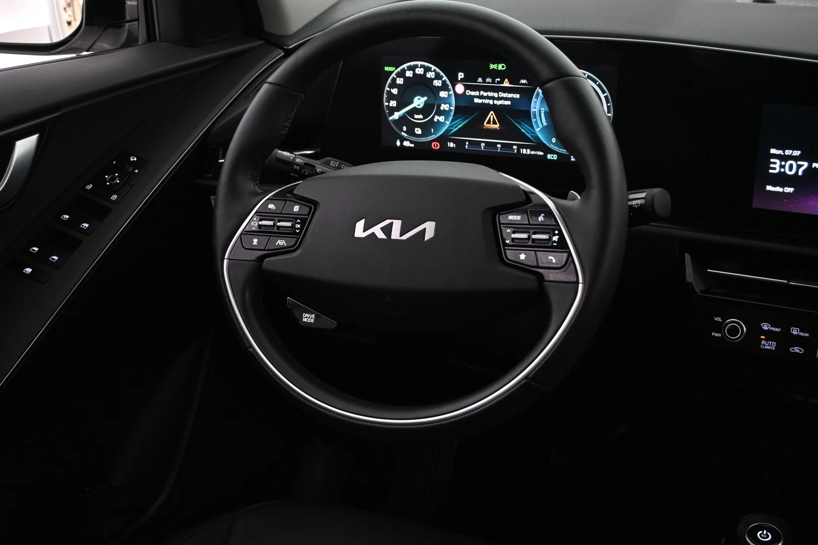 Car Image - 79NzBLCasWqD3ZfXfNrNQM