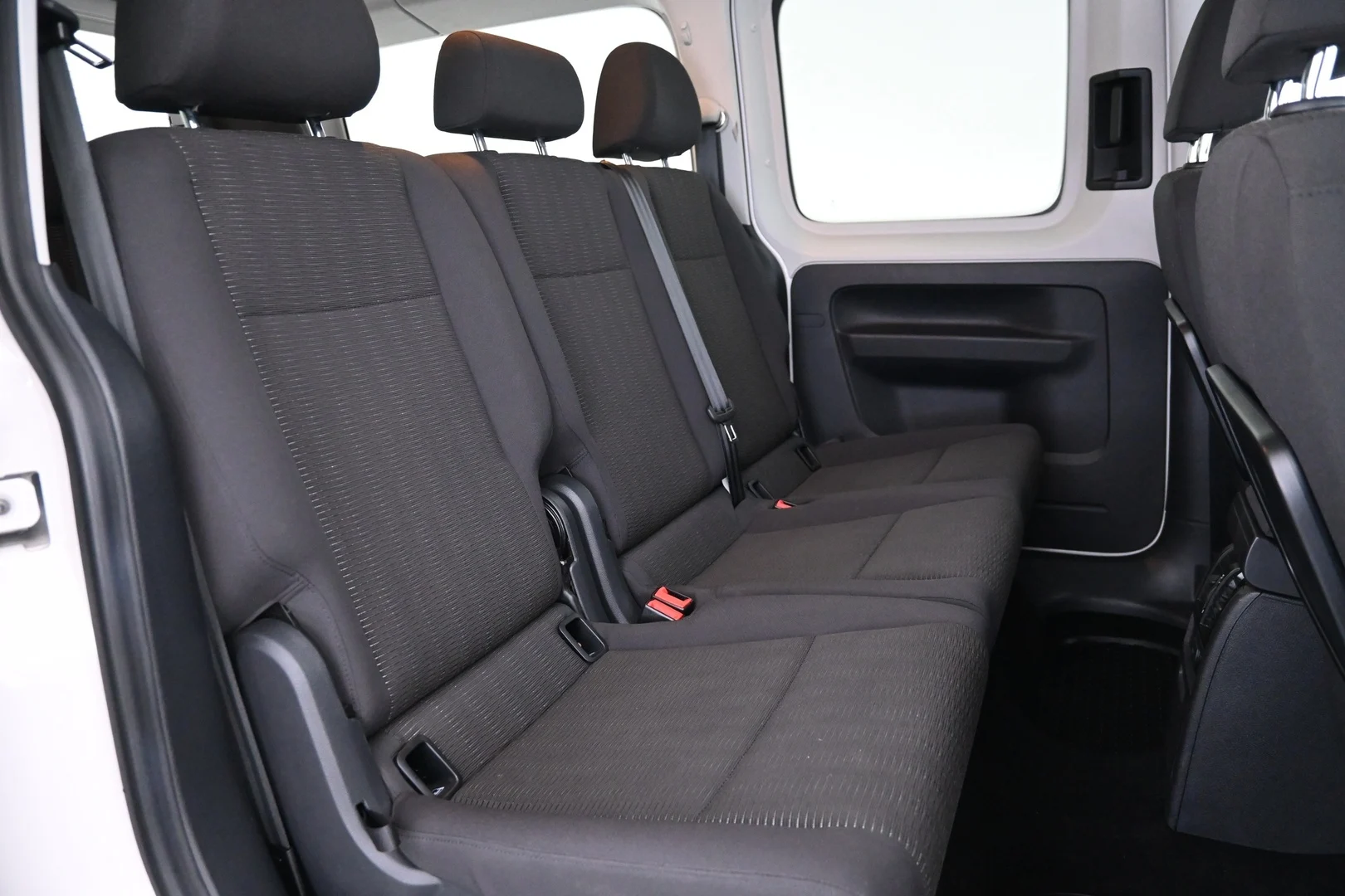 Car Image - 5P7IqyeVb5yBT8IccHFegG