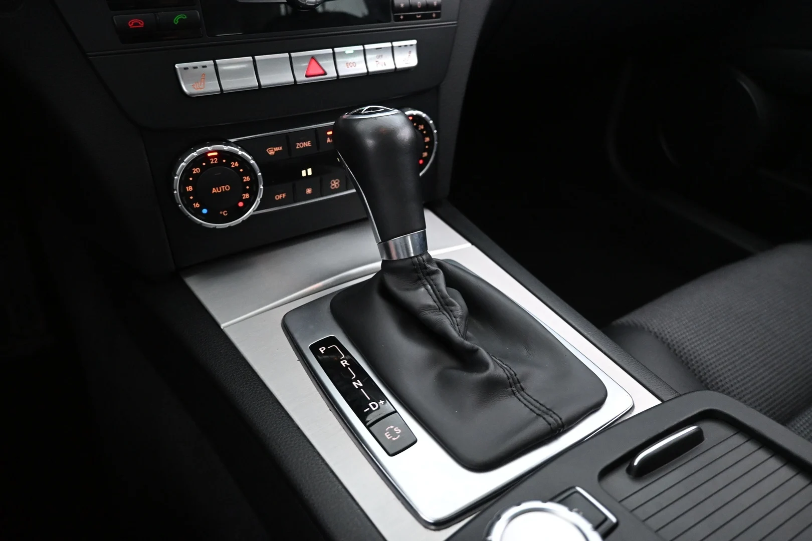 Car Image - 4mbSbRd3Mzj0tJffv3UY44