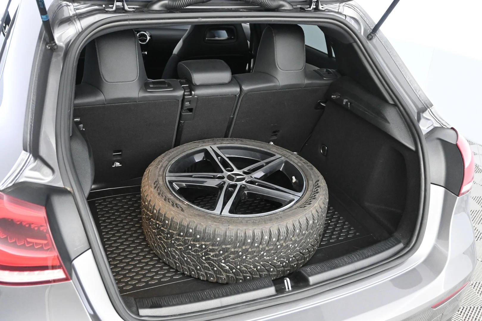 Car Image - 413E791jk1FXdJojn99gUe