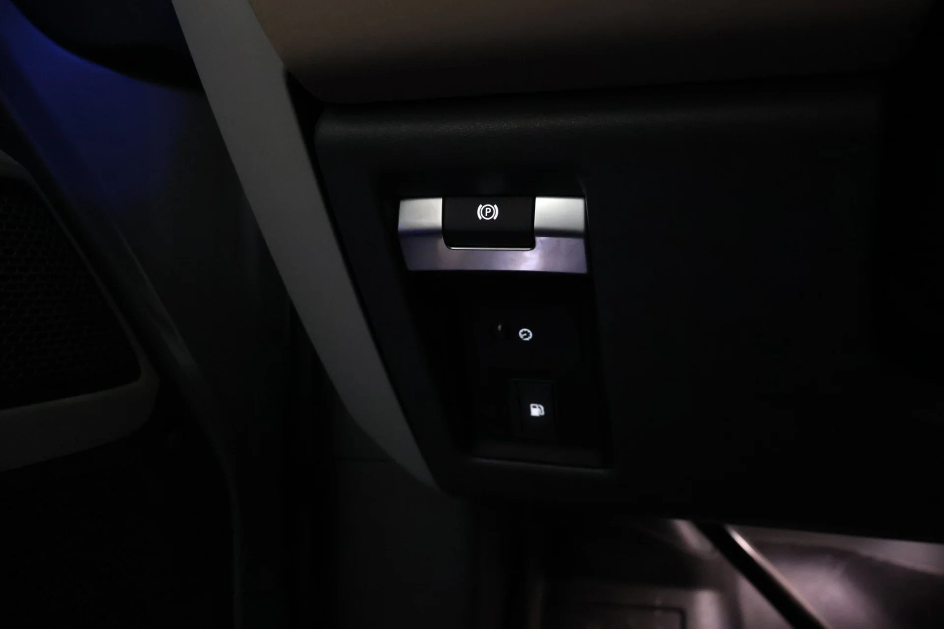 Car Image - 7xNo8mnsDNeMKEUSVNRNk9