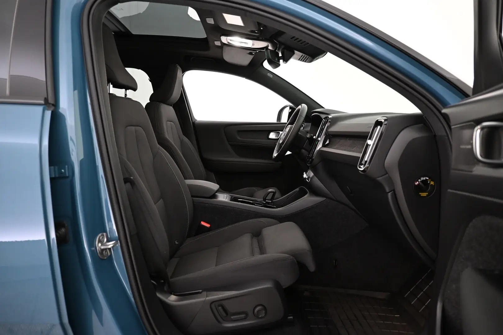 Car Image - 2ei4CN7UrdQCdegTkEVarS