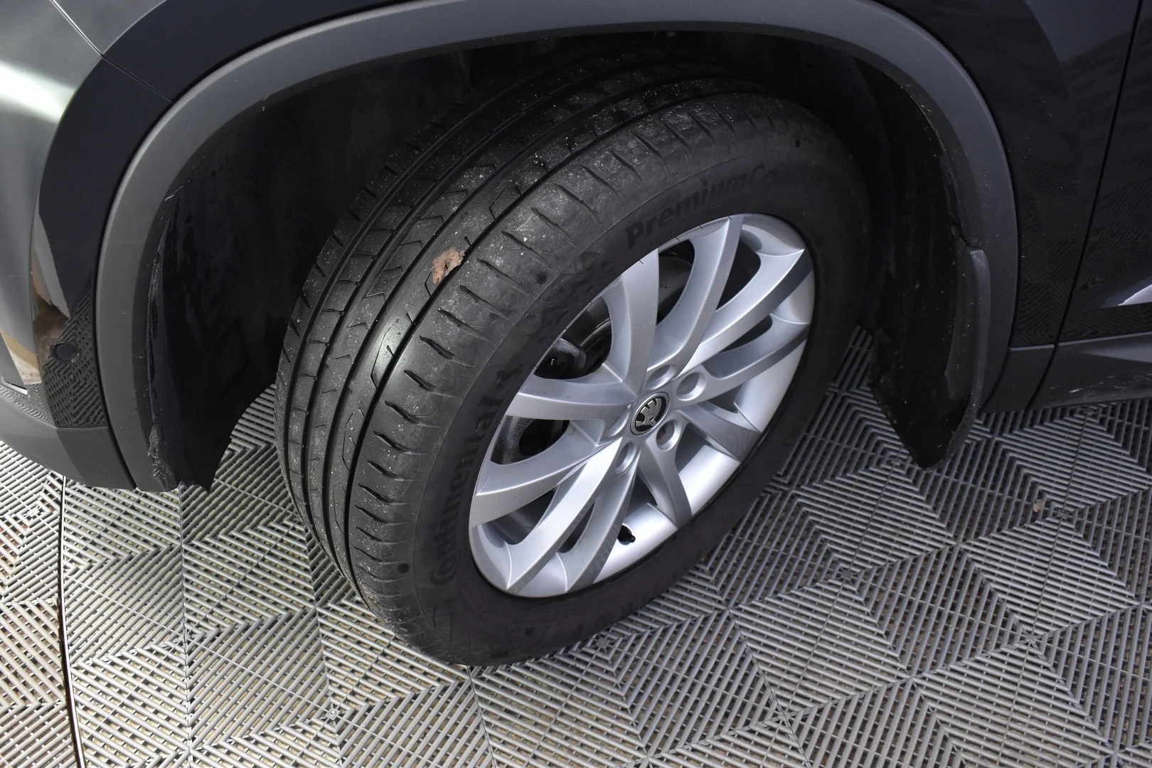 Car Image - 1KHr4Ns82uBRHv54eYKElQ