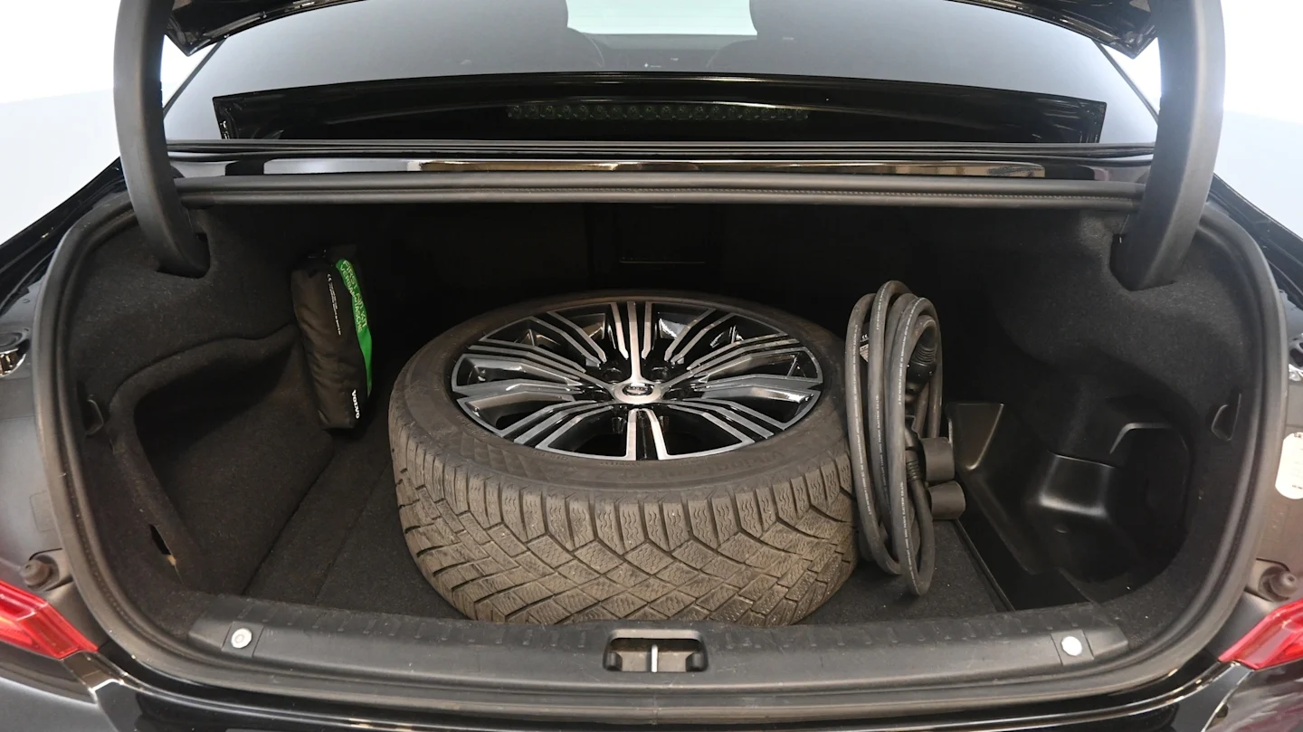 Car Image - 7uA1qSiMrZqz8cOSy1V6cZ