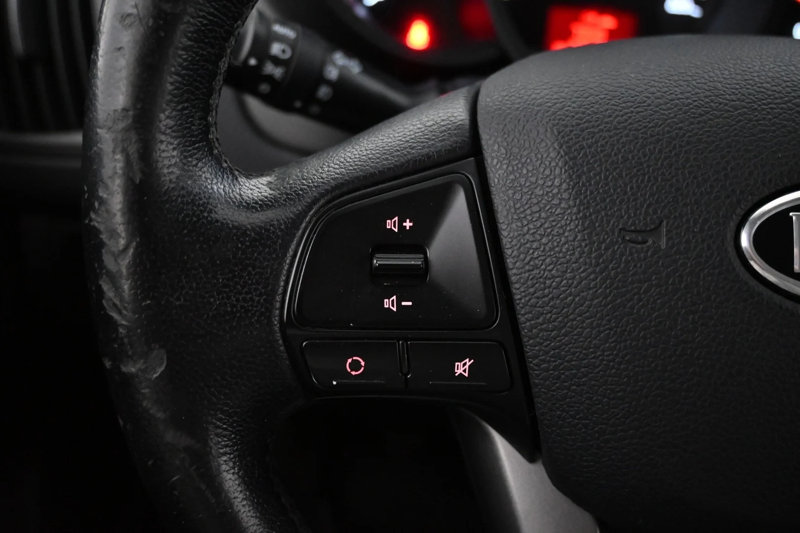 Car Image - 1FuhTaABUAo56wSOex51jI