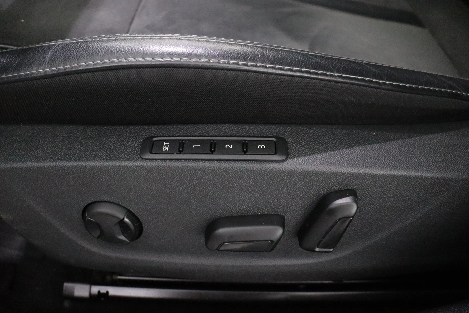 Car Image - el2slJT0mmnmQI7edaE74
