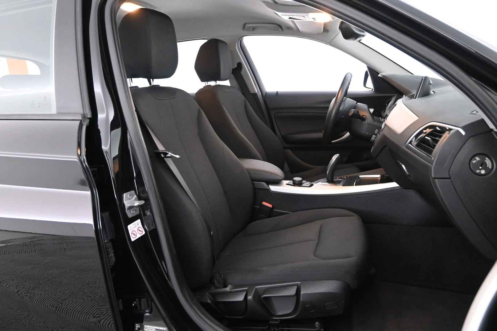 Car Image - 6k2qFiZVj7rRF9ECOcV9X3