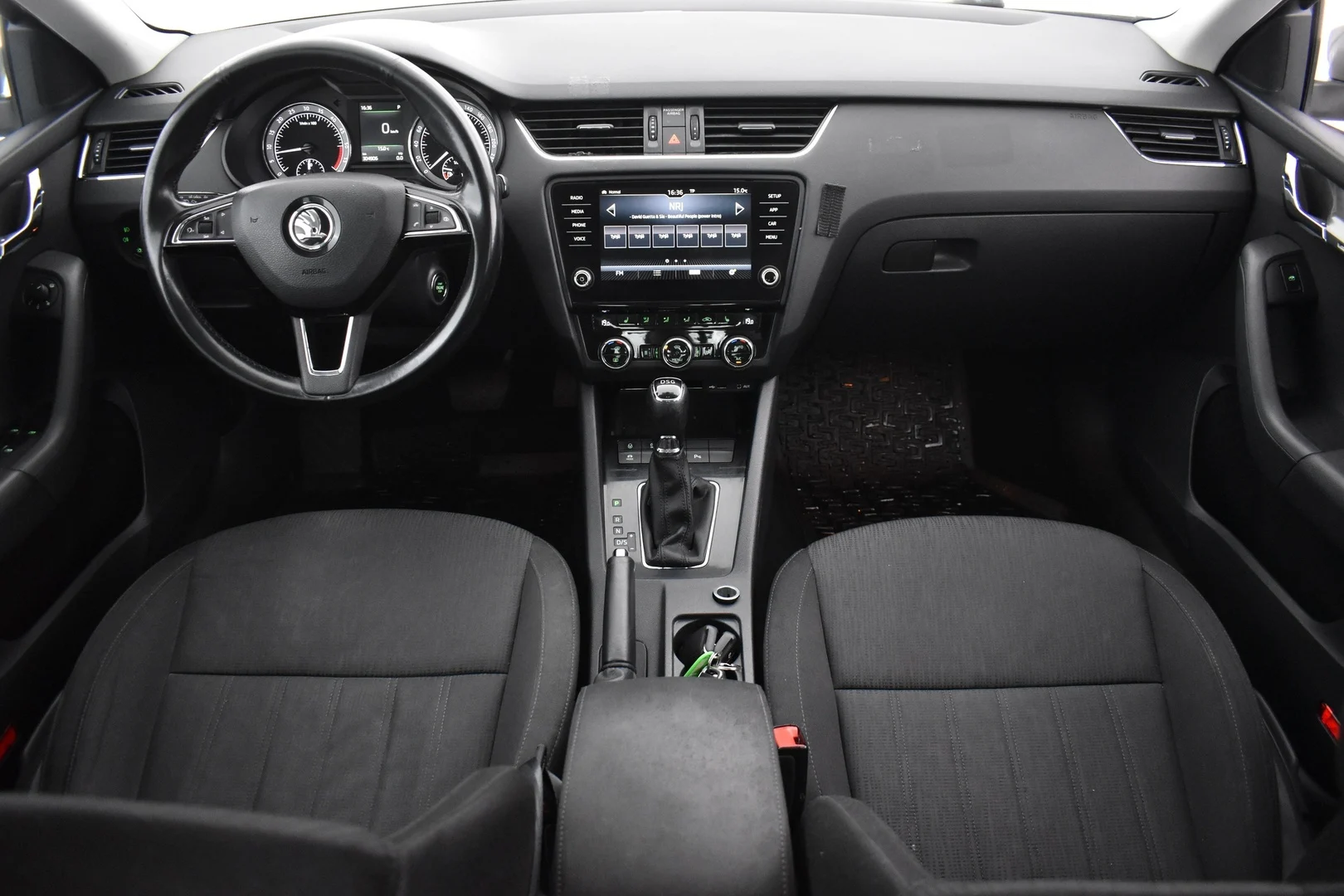 Car Image - 2kxQZzxosUd0VRSseNQTWF