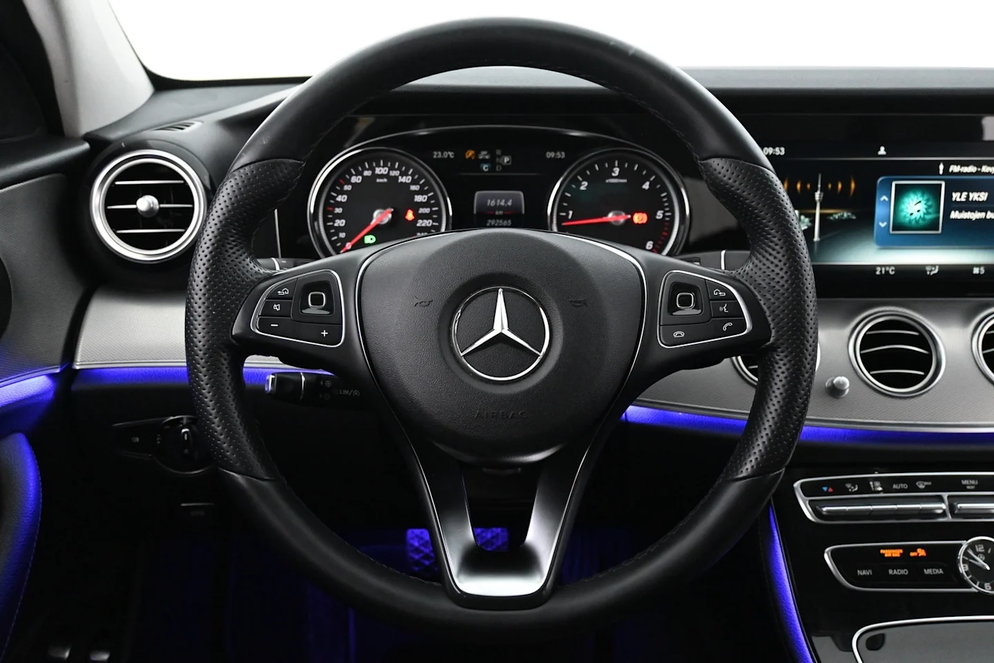 Car Image - 3IE0saZJOwIe47ioD0UjPC