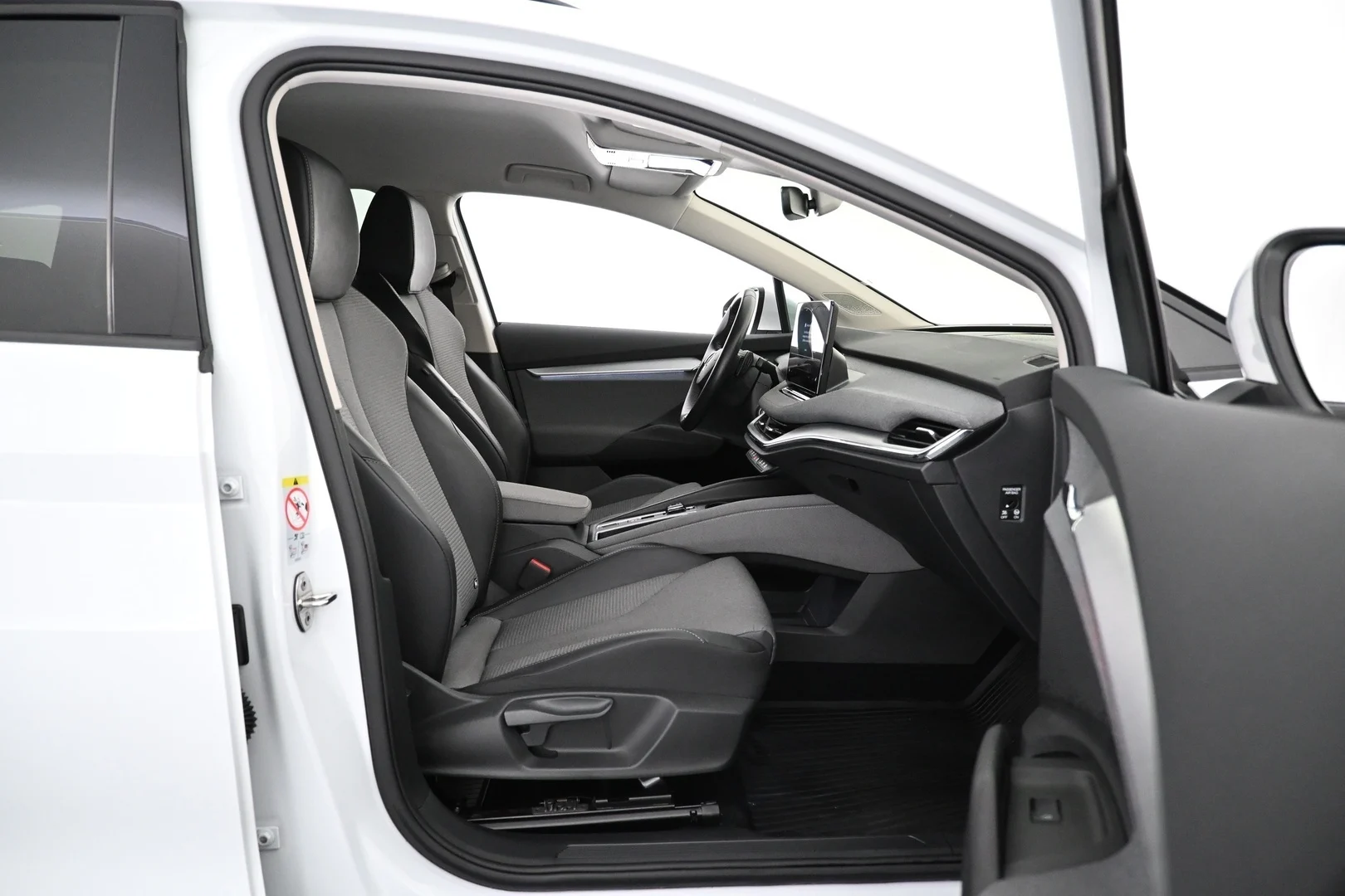 Car Image - 3I8aSDsIEcR9ZxqI6uGpyY