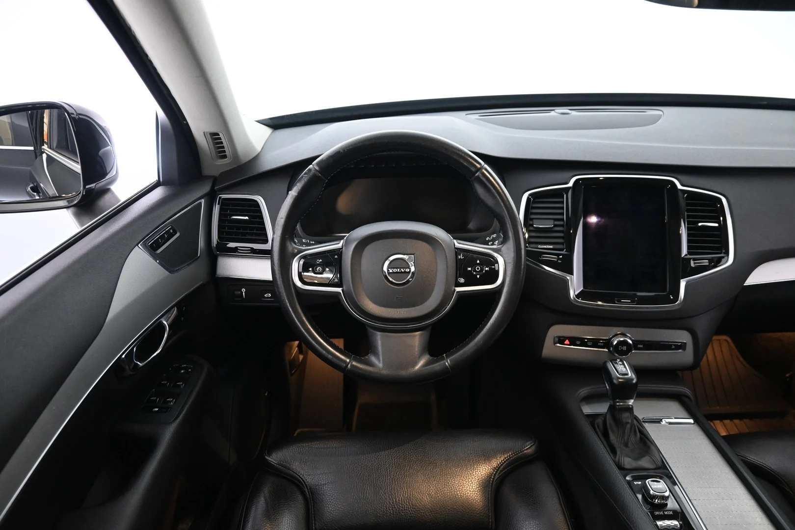 Car Image - u2XPAizXwWhnufjW9THcP