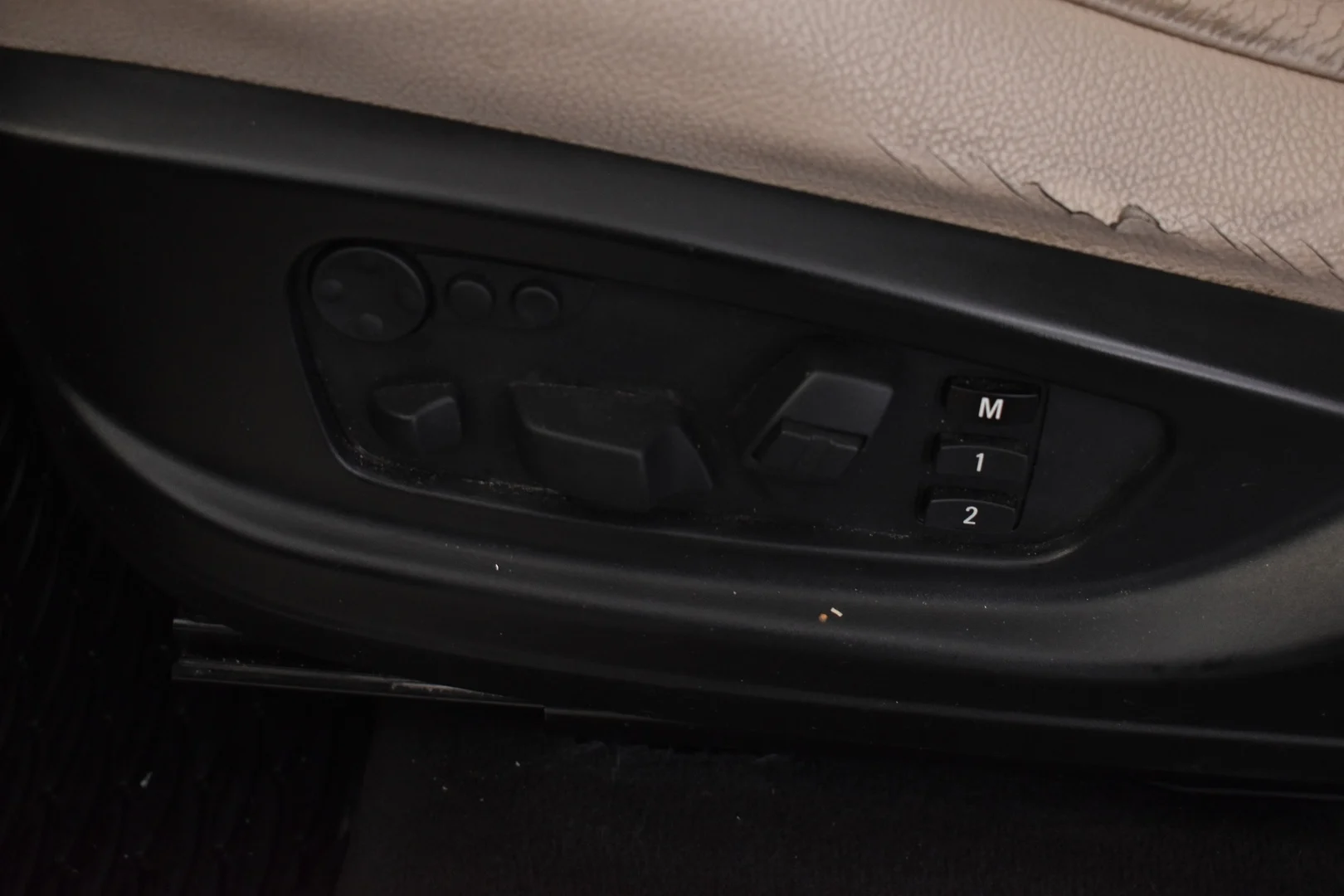 Car Image - 2LfJW9Lu0NDEMn3QpsRTt