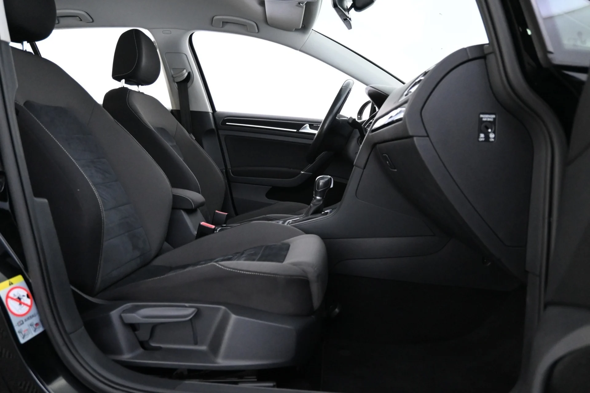 Car Image - mpkbPlzYbKhKMj4SsMi2x