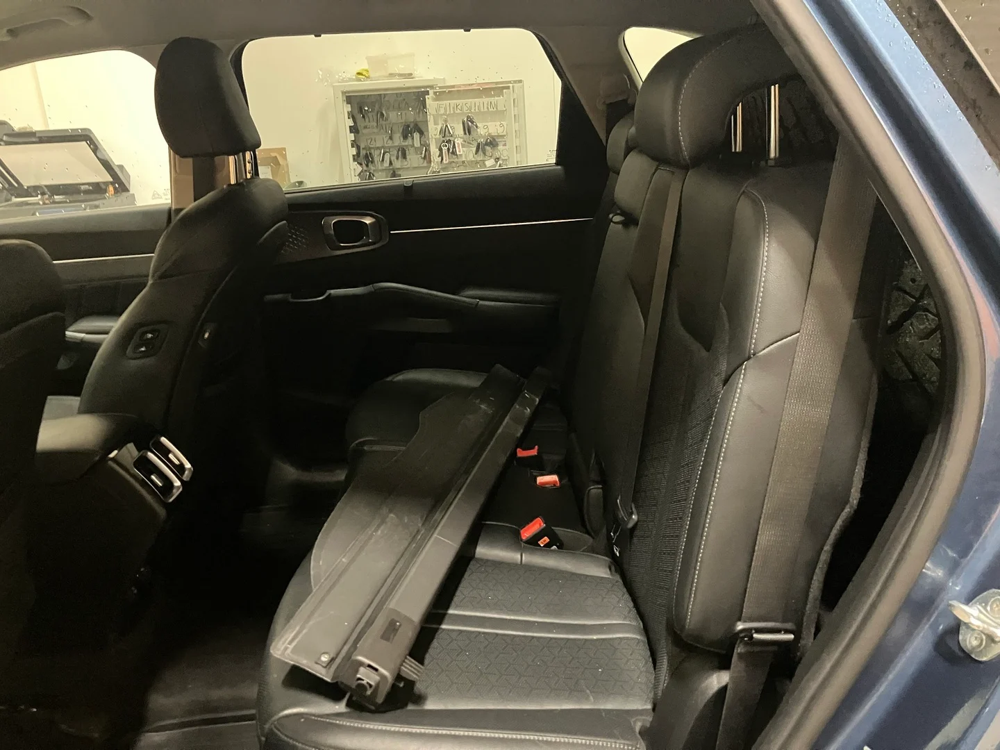 Car Image - 4OqL2WgdrNYd7i8DNyM92i