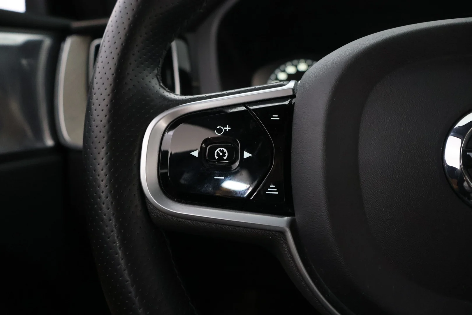 Car Image - 3r8q1zCWIIBLgrPknkBXI6