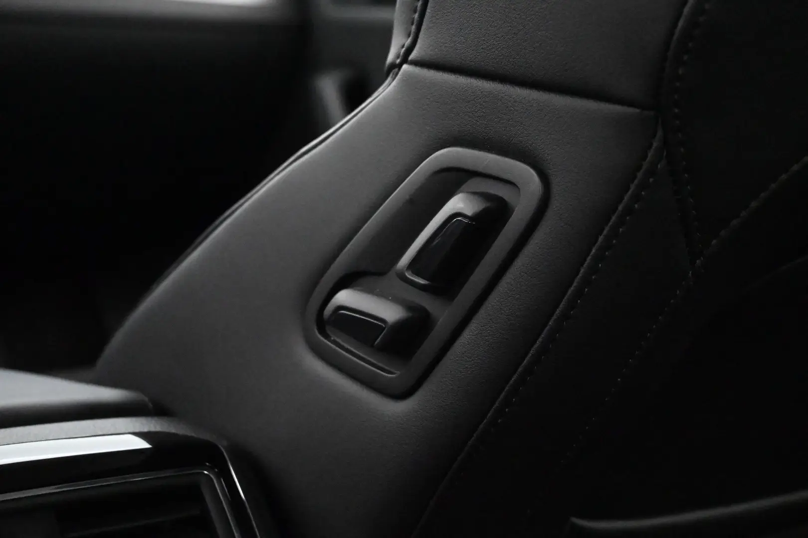 Car Image - 2makSHNptyqUQ5RtyQS1ZI