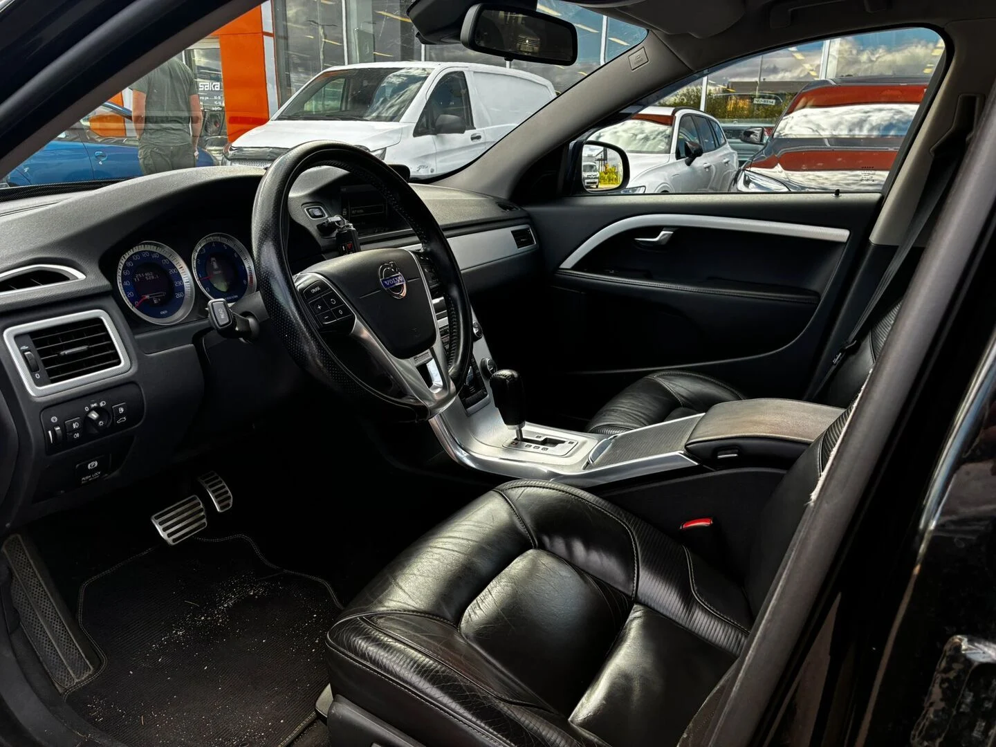 Car Image - 1KS4JHrbIabl9cwKaING7l