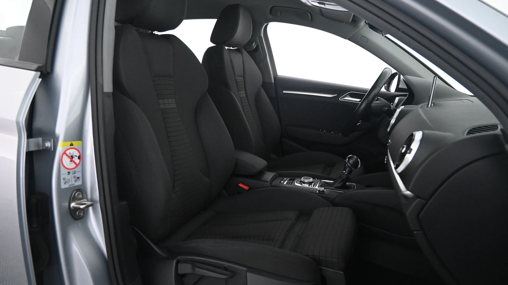 Car Image - 5JSr8OCDEe8EFrzbtDFAMq