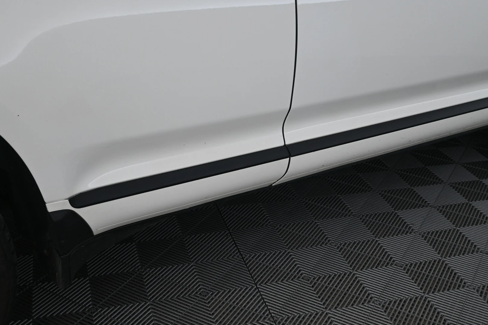 Car Image - 6NiMxssdPPmN12n4Pcmq5S