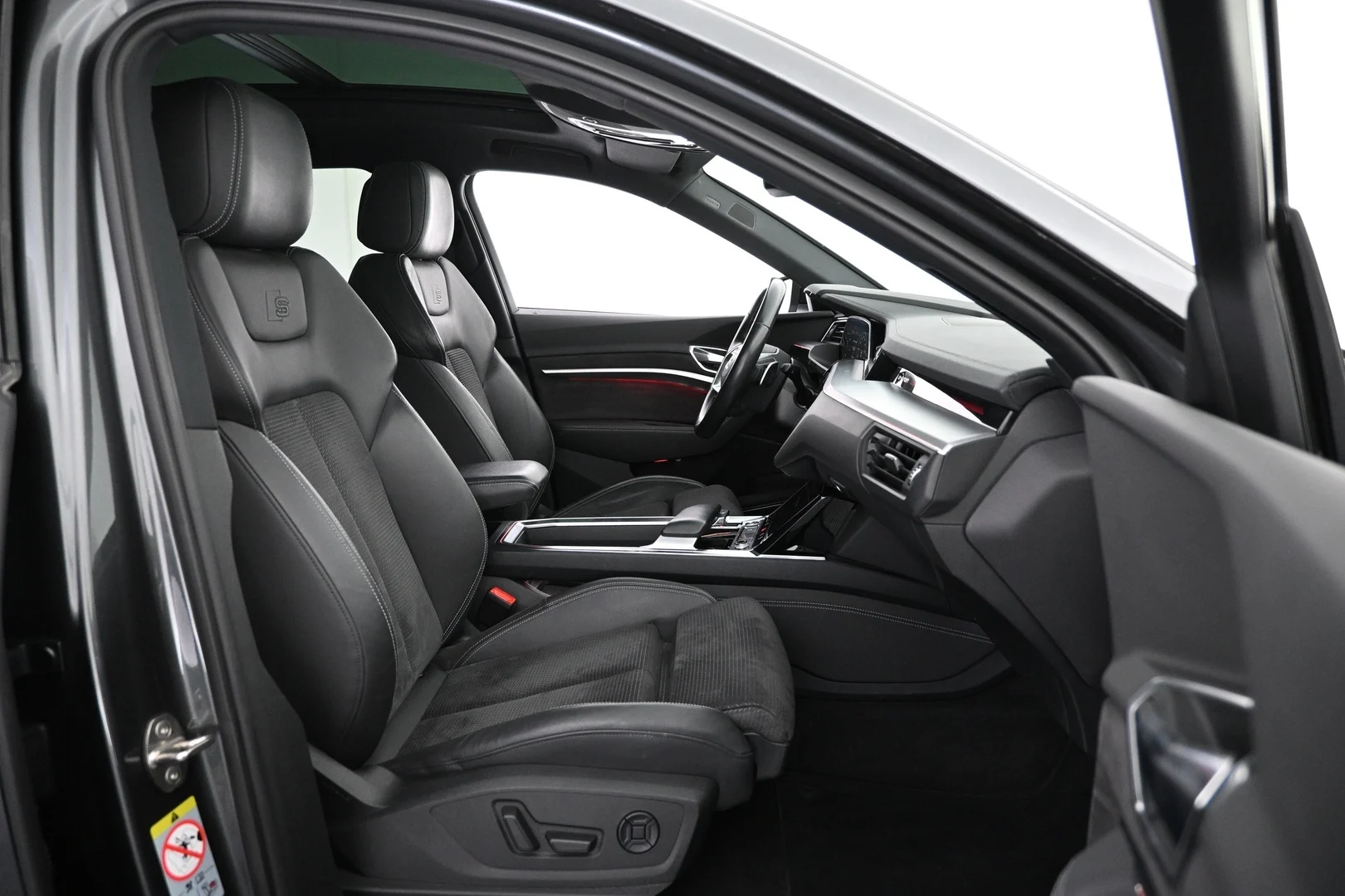 Car Image - 4ePRItzChQe7Ljx0gMbsjD