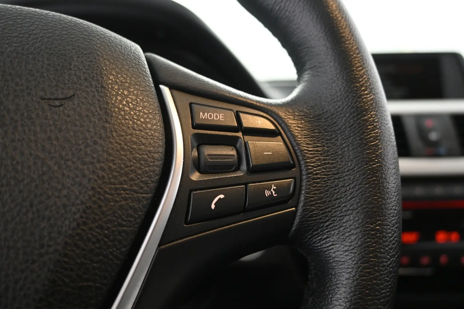 Car Image - 7qoQhVSRe0LLN4XzTwELJ7