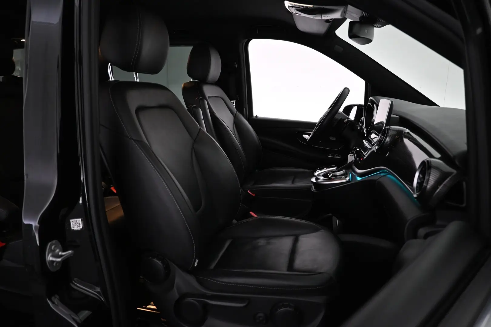 Car Image - 2bHZwrJT33zWL2ksf0Xqko