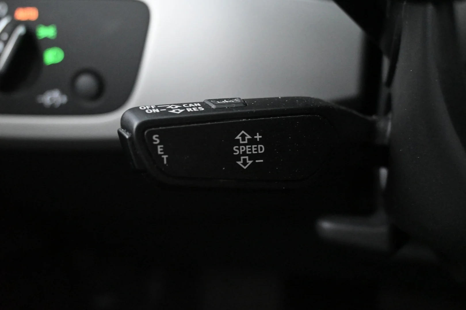 Car Image - 4Sk2l5YsqCTsvWcur196Ix