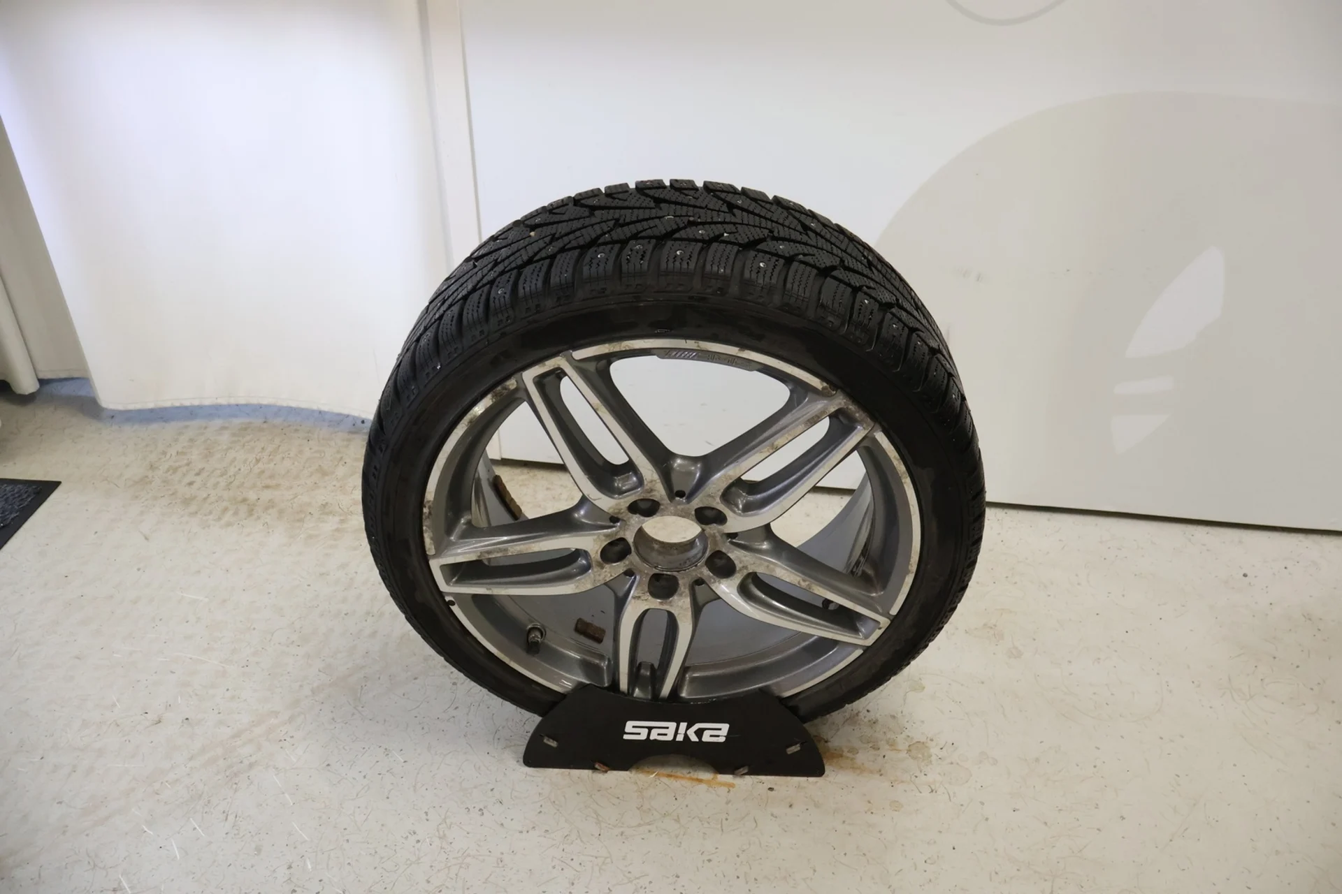 Car Image - 4sfT0wTEpKyYtcRwH9qccb