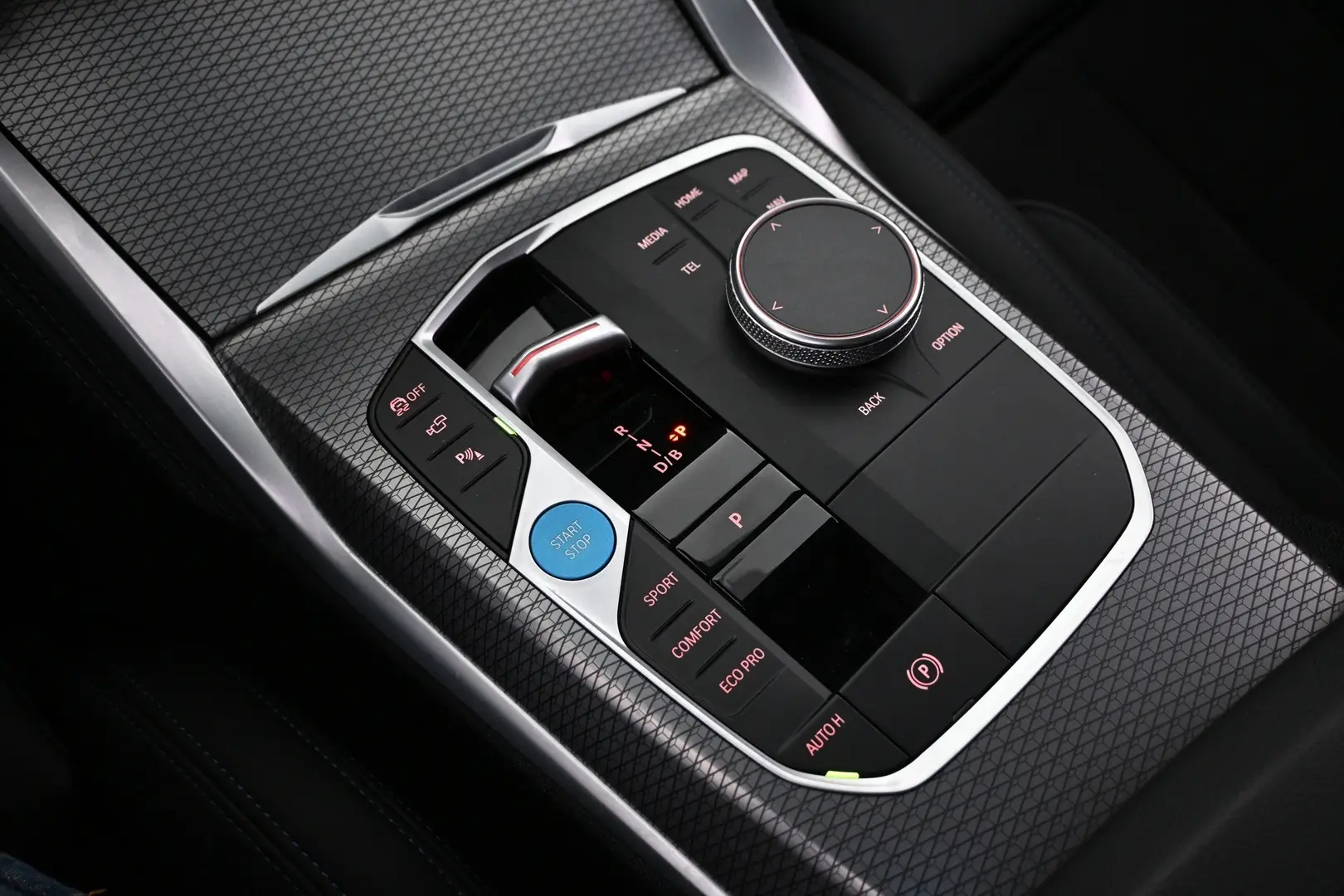 Car Image - 61eHxuPP1l01QM7WCz0fjB