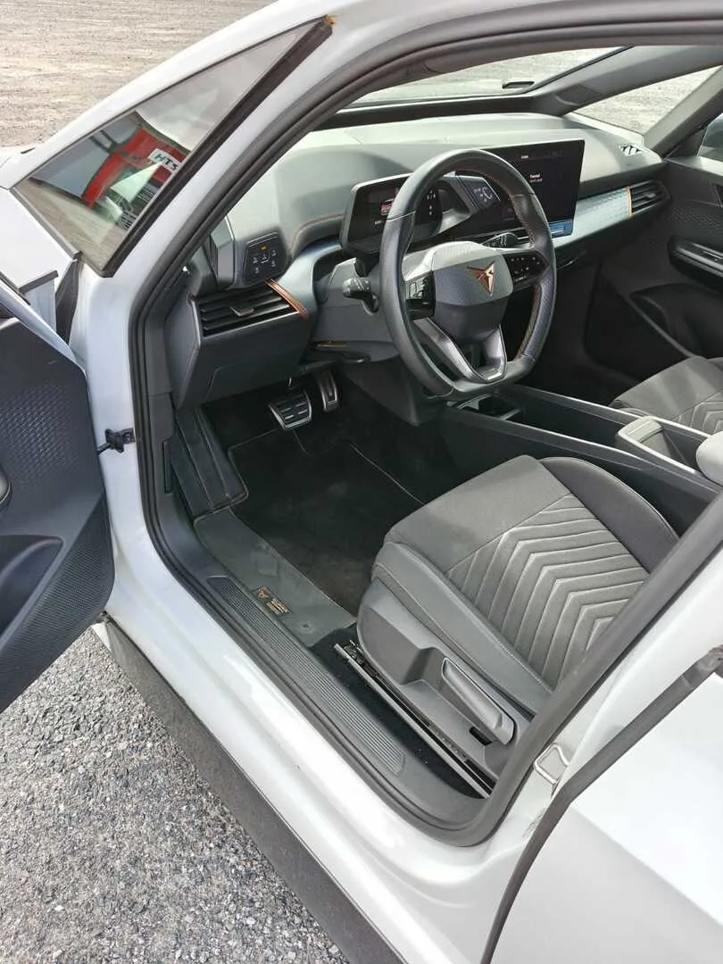 Car Image - 68JdaQUGctYS3L2aqNZ6Hy