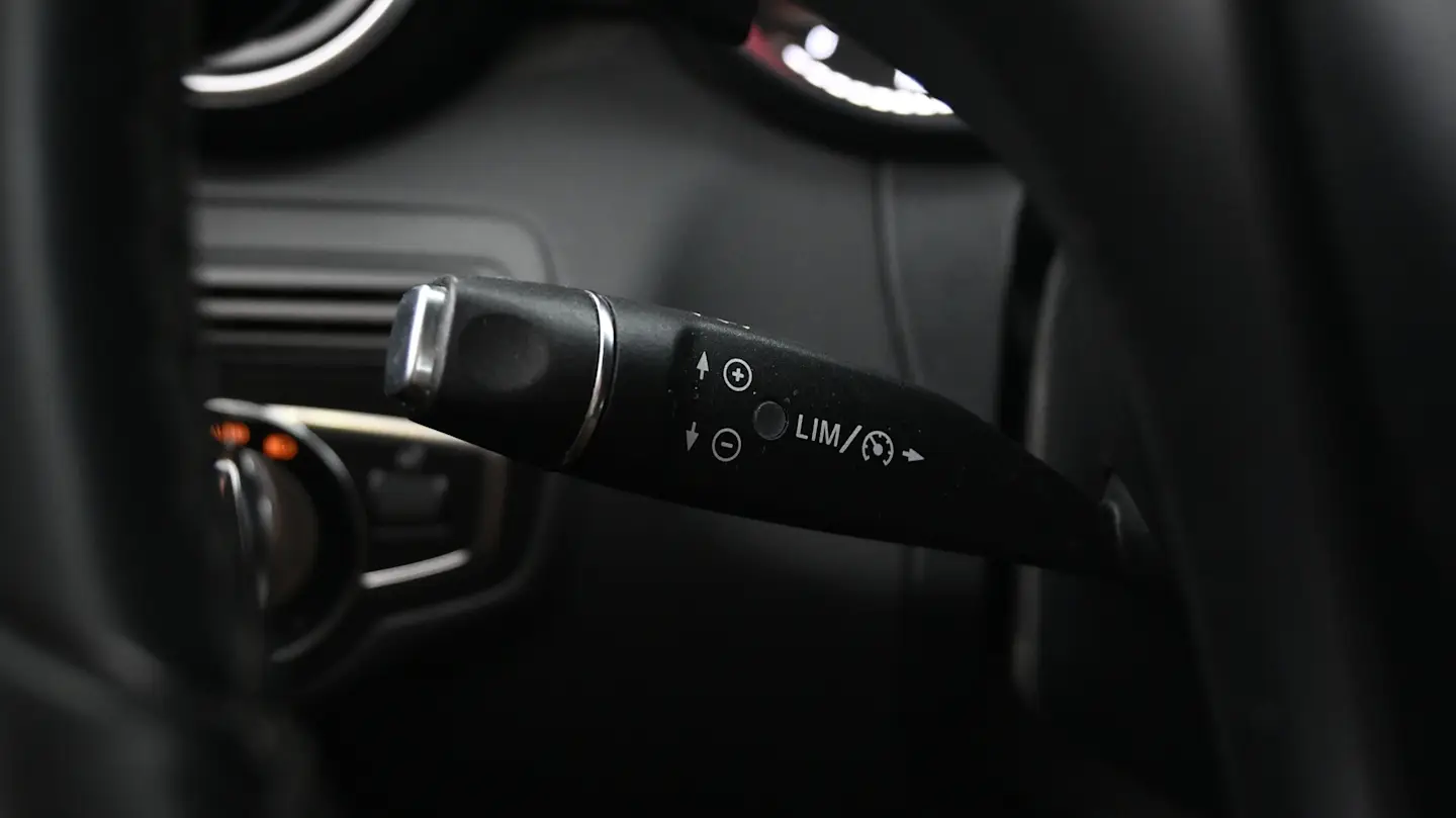 Car Image - 2UbhVywDeqcrq0hX2t58mv