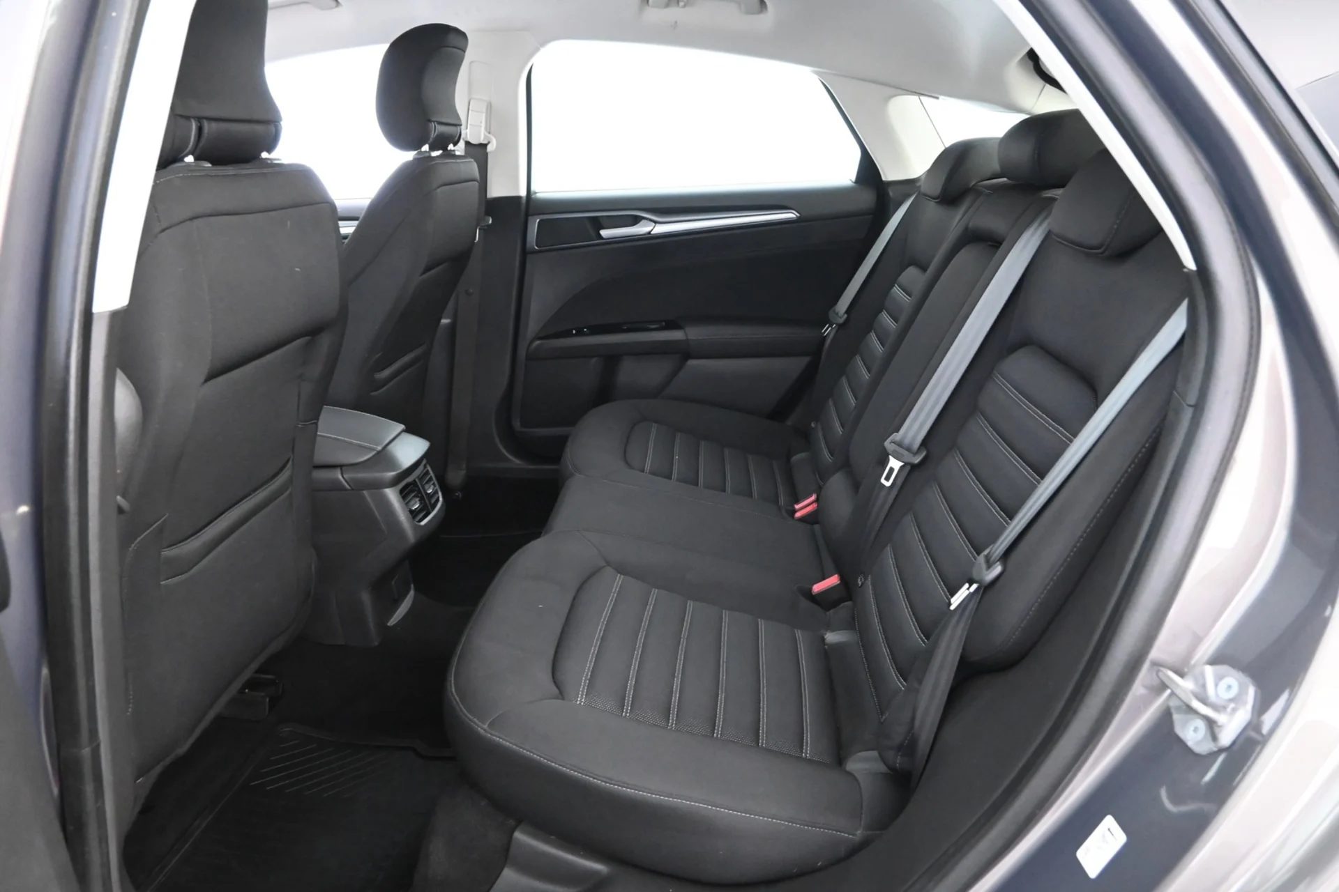 Car Image - 6Yx8cXhv3ZlLOU3SUXYxZT