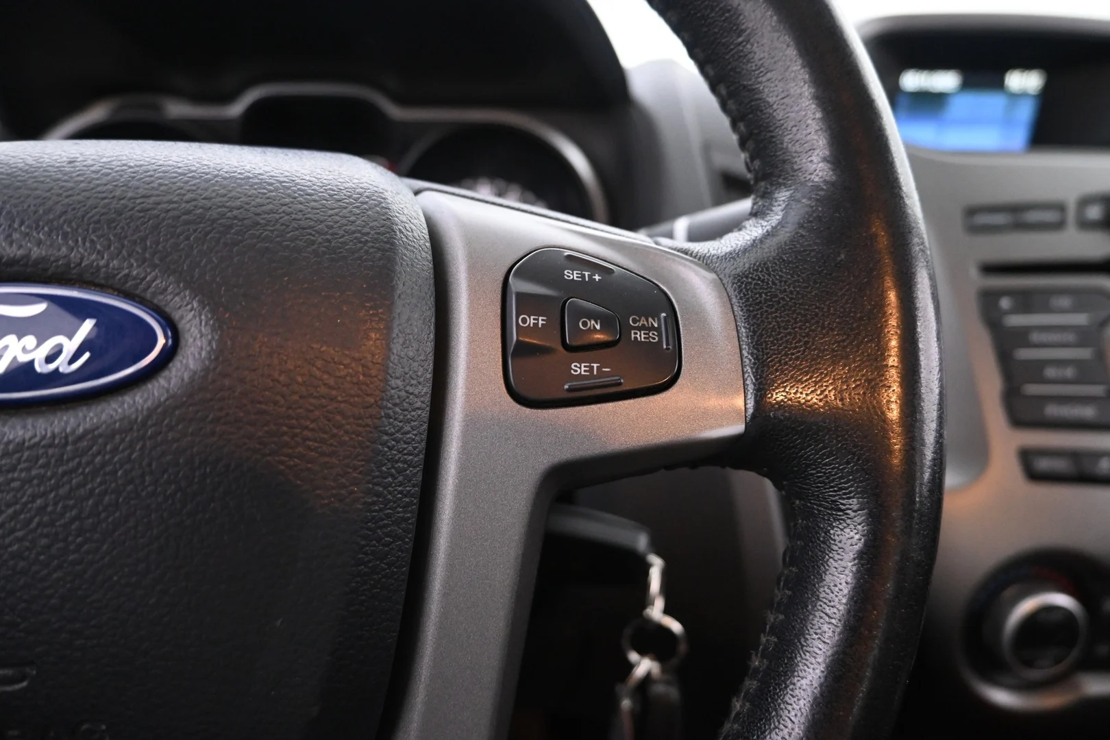 Car Image - Rq1jARmDImVJDFM52PQFI